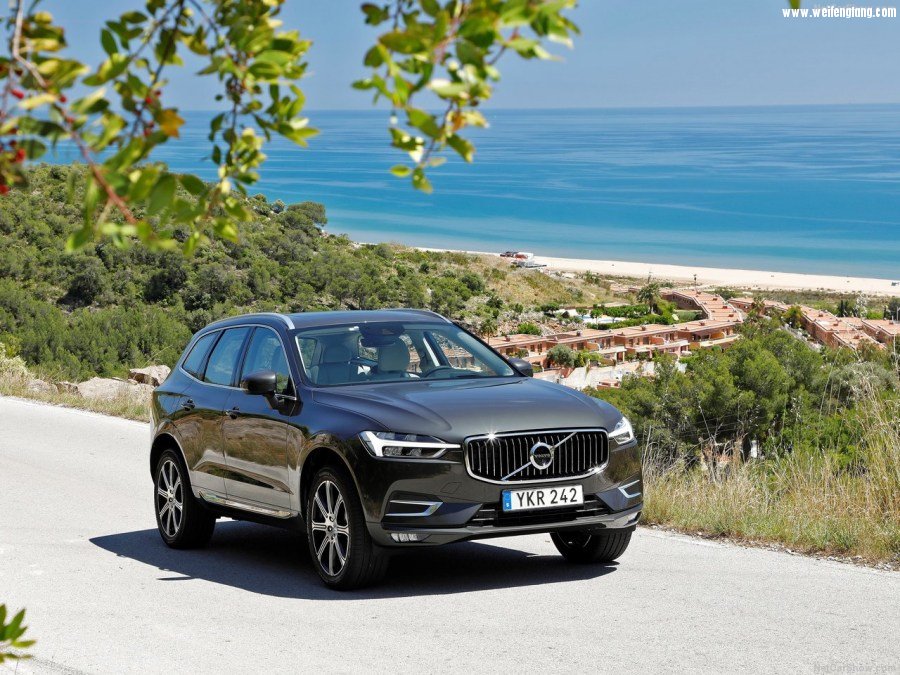 Volvo-XC60-2018-1280-12.jpg