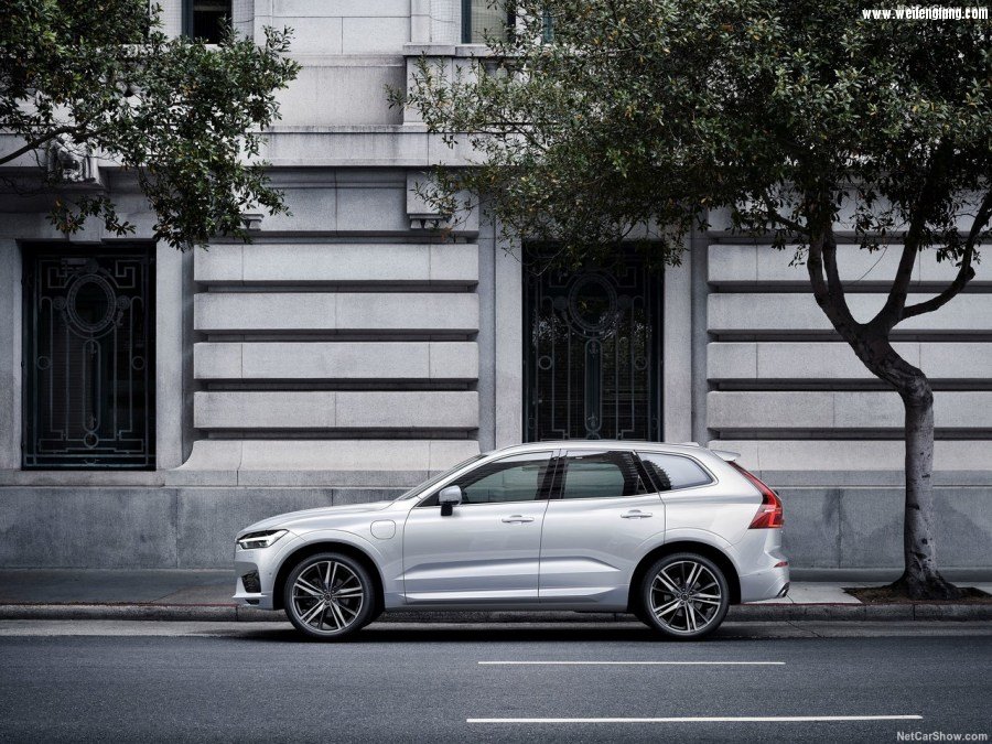 Volvo-XC60-2018-1280-1a.jpg