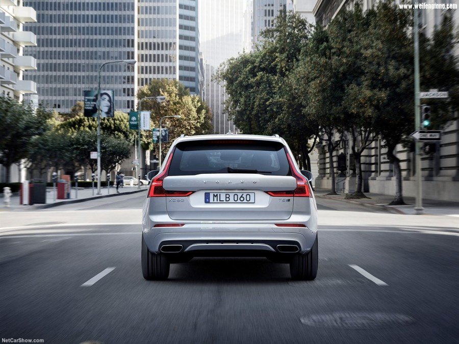 Volvo-XC60-2018-1280-3b.jpg