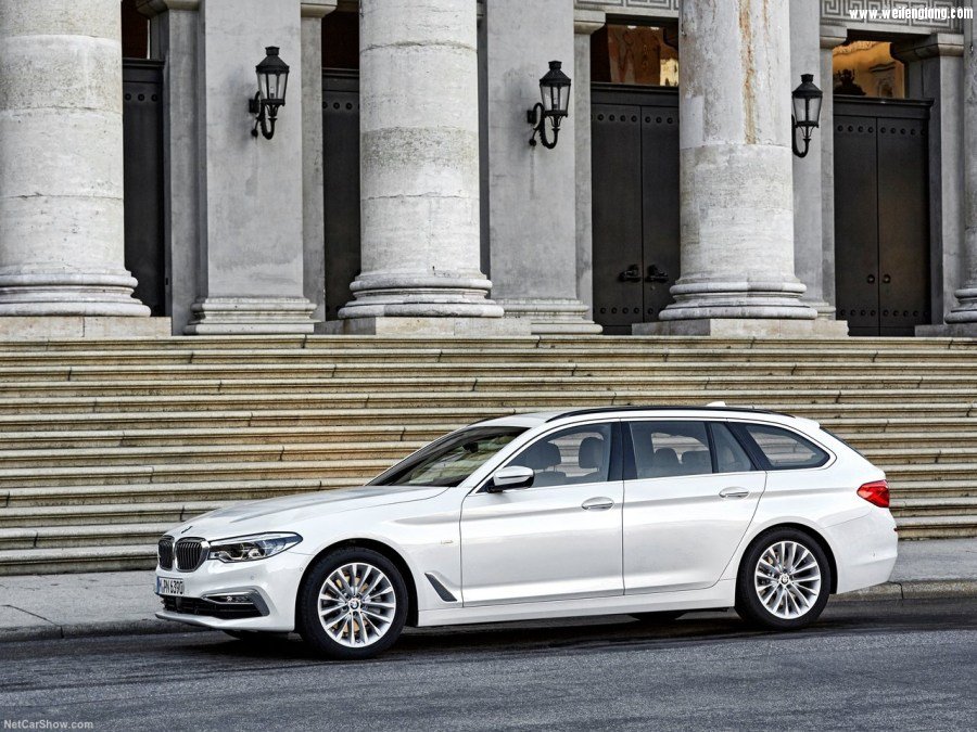 BMW-5-Series_Touring-2018-1280-10.jpg