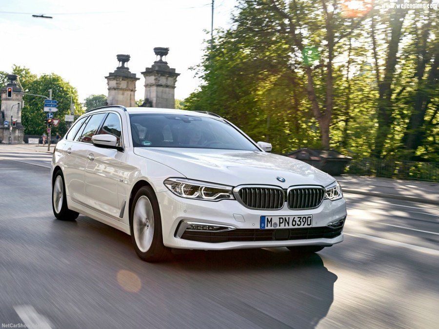 BMW-5-Series_Touring-2018-1280-24.jpg