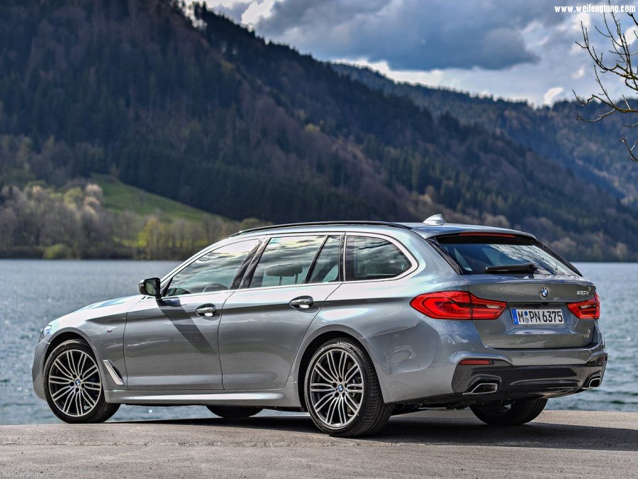 BMW-5-Series_Touring-2018-1280-46.jpg