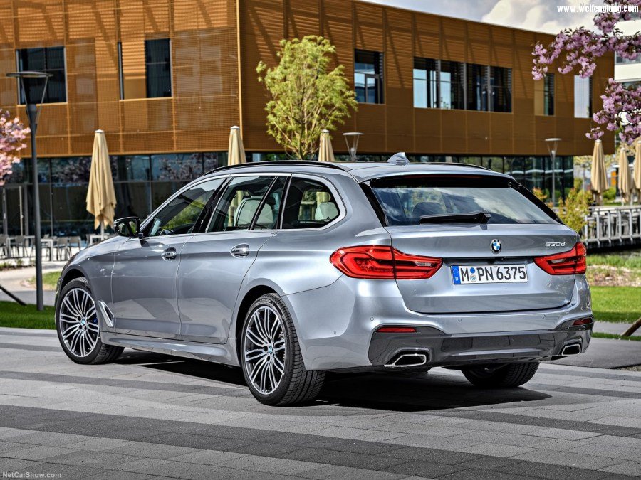 BMW-5-Series_Touring-2018-1280-47.jpg