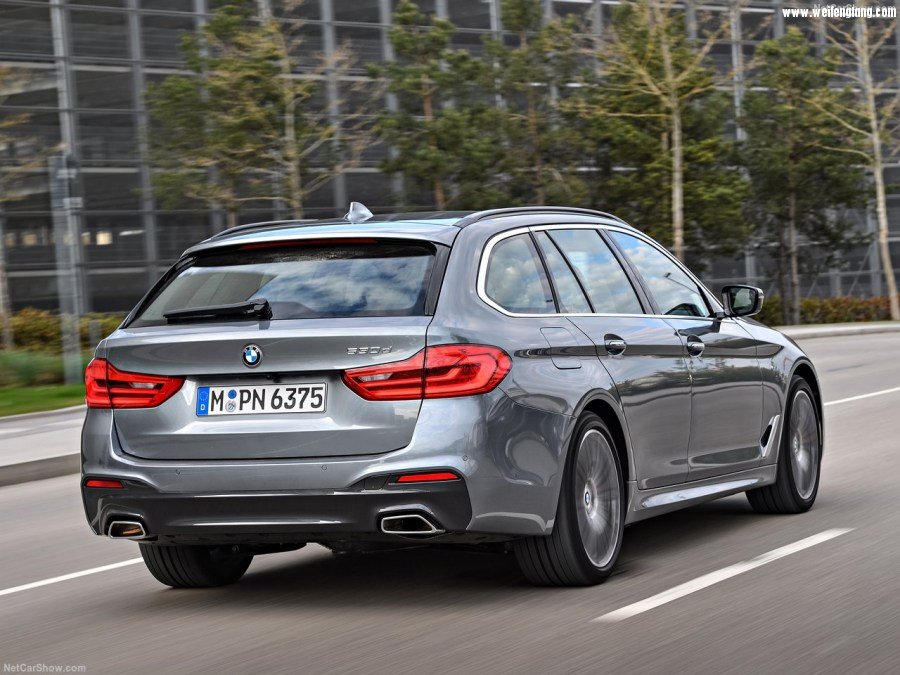 BMW-5-Series_Touring-2018-1280-57.jpg