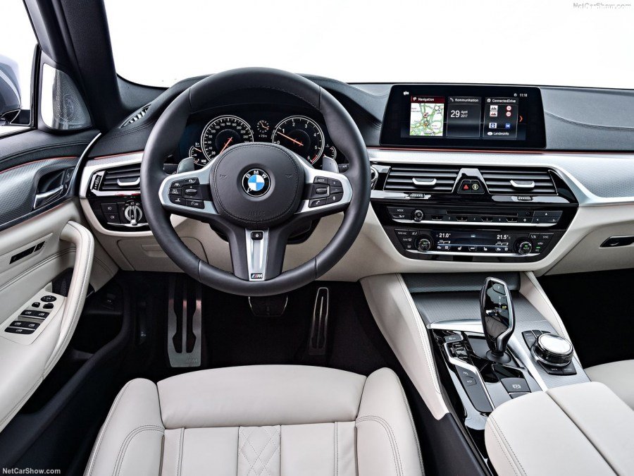 BMW-5-Series_Touring-2018-1280-66.jpg