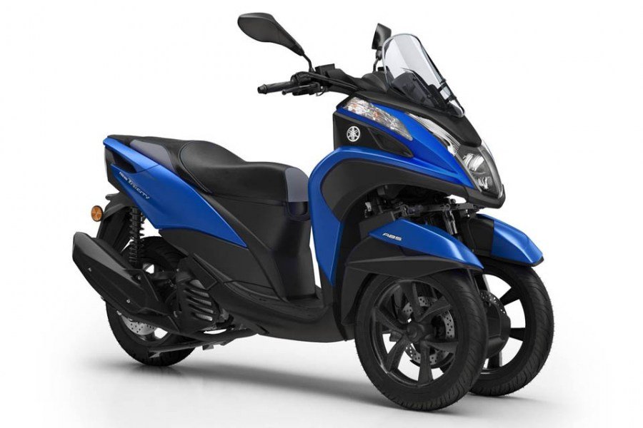 2017_YAMAHA_Tricity_155_03.jpg