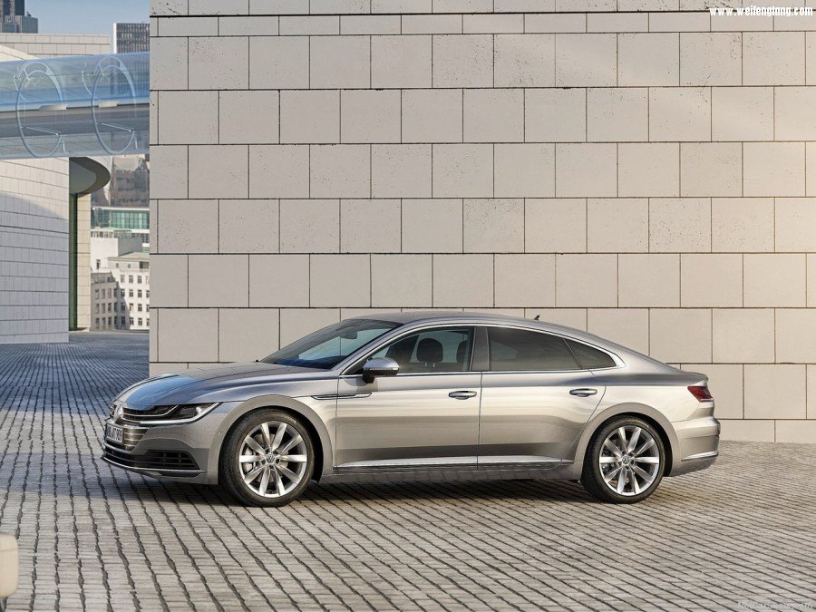 Volkswagen-Arteon-2018-1280-05.jpg