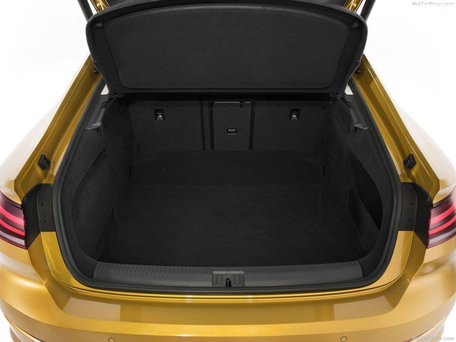 Volkswagen-Arteon-2018-1280-35.jpg