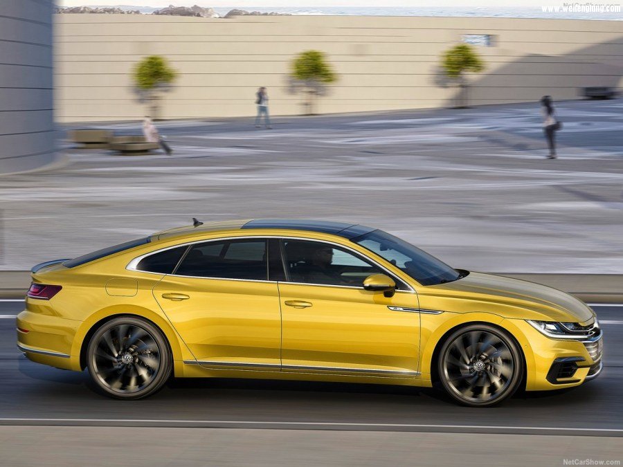 Volkswagen-Arteon_R-Line-2018-1280-15.jpg
