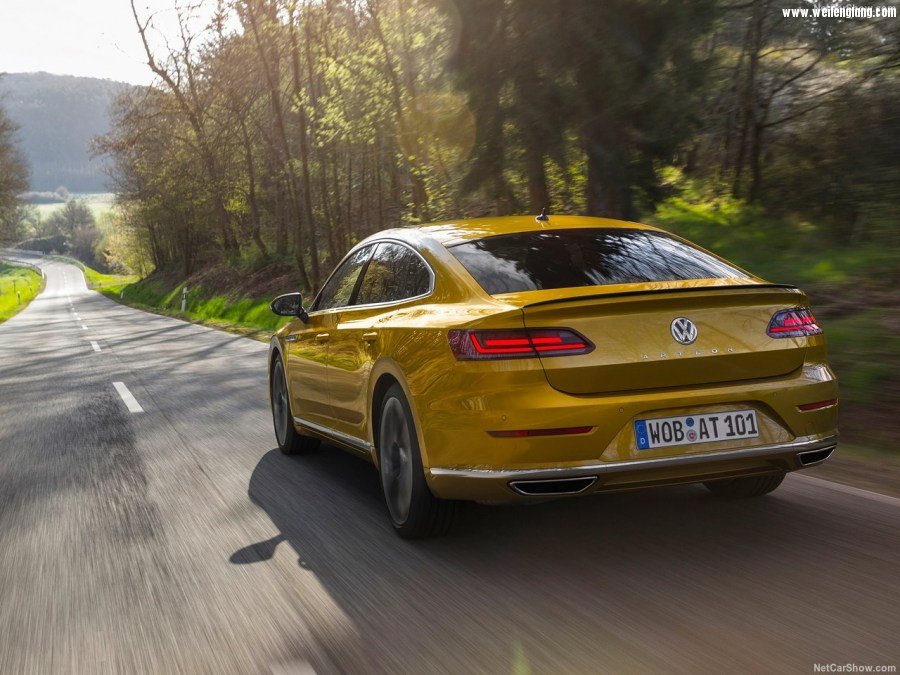 Volkswagen-Arteon_R-Line-2018-1280-21.jpg