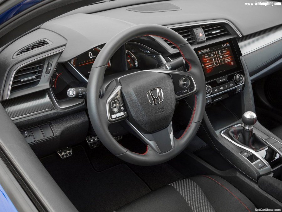 Honda-Civic_Si_Sedan-2017-1280-3e.jpg