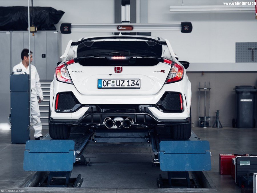 Honda-Civic_Type_R-2018-1280-37.jpg