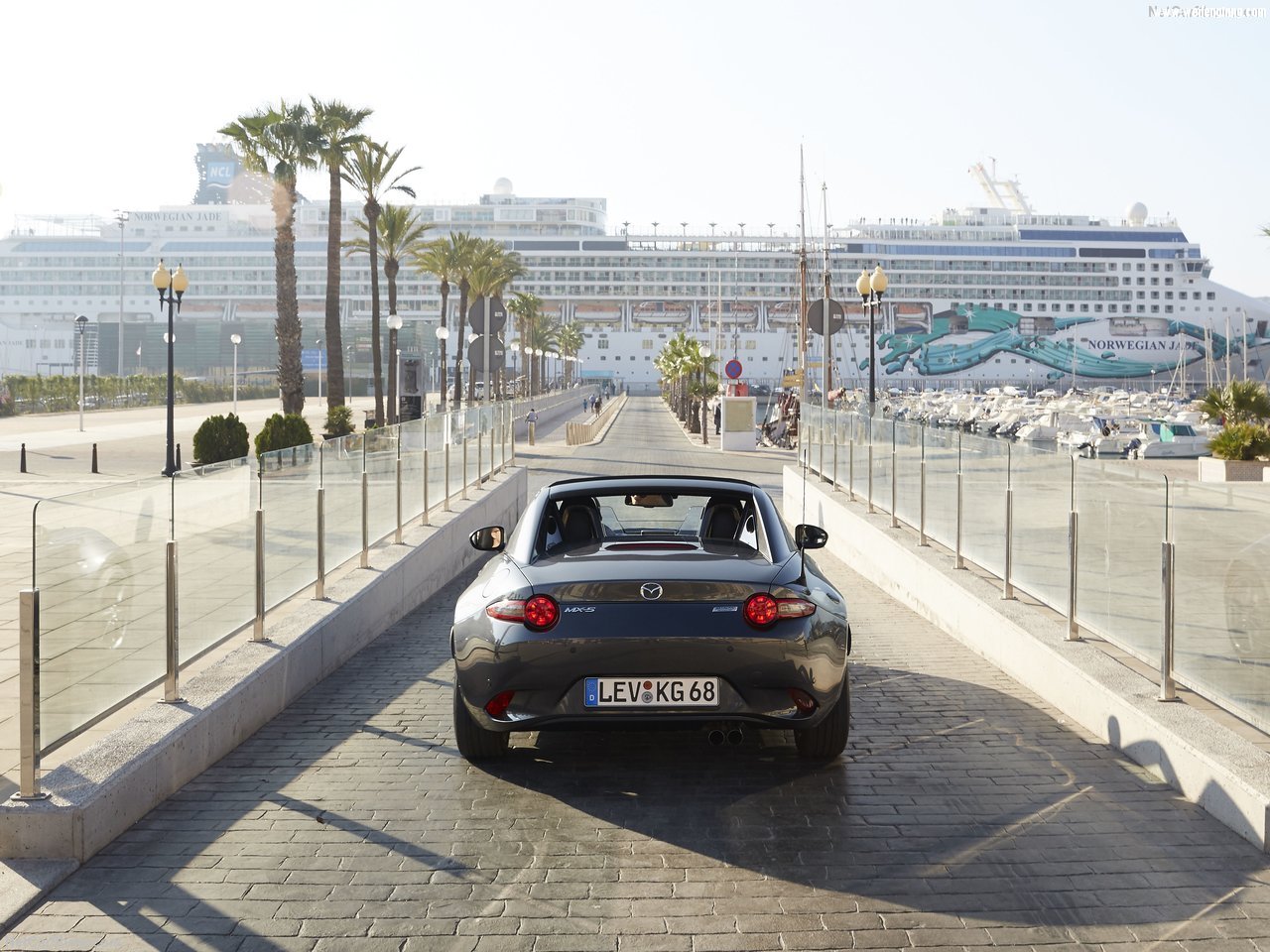Mazda-MX-5_RF-2017-1280-7e.jpg