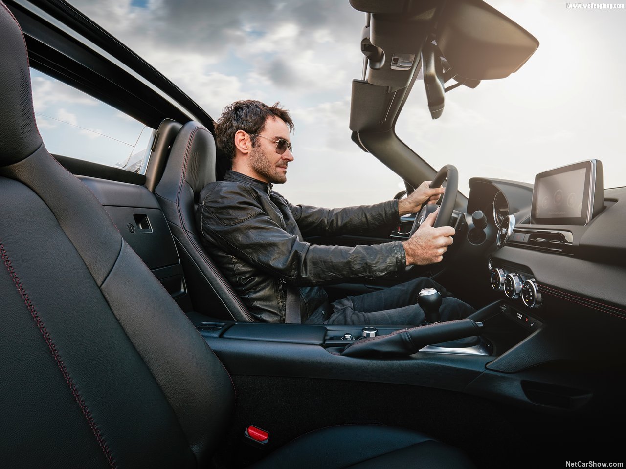 Mazda-MX-5_RF-2017-1280-a2.jpg