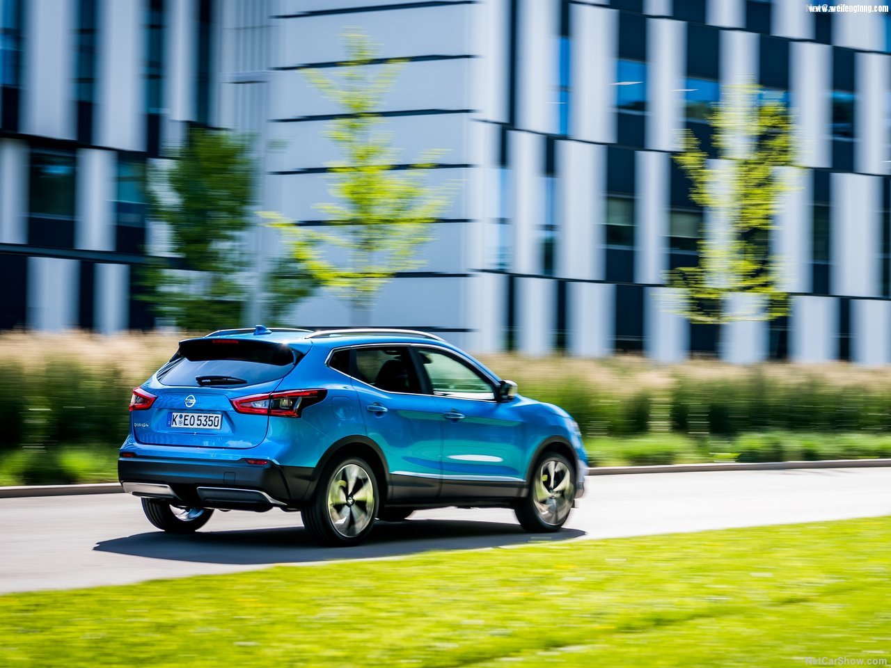 Nissan-Qashqai-2018-1280-2b.jpg