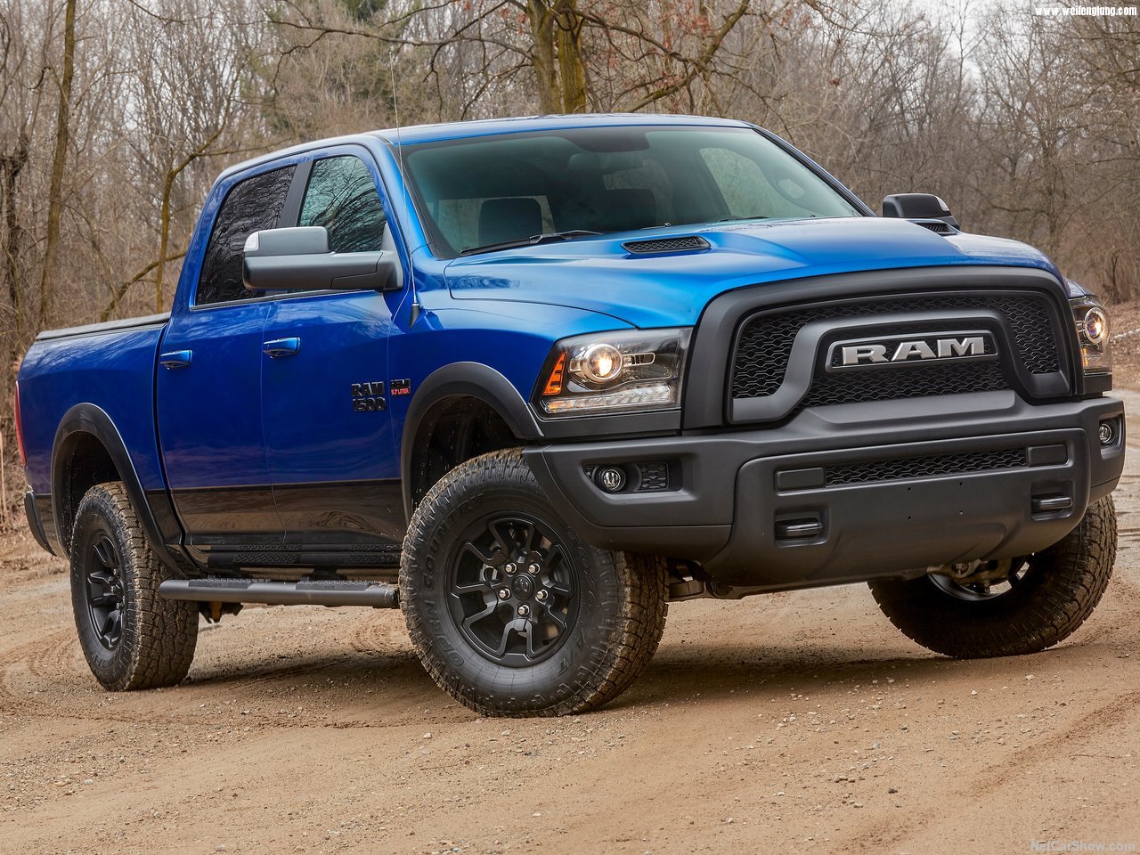 Ram-1500_Rebel_Blue_Streak-2017-1280-01.jpg