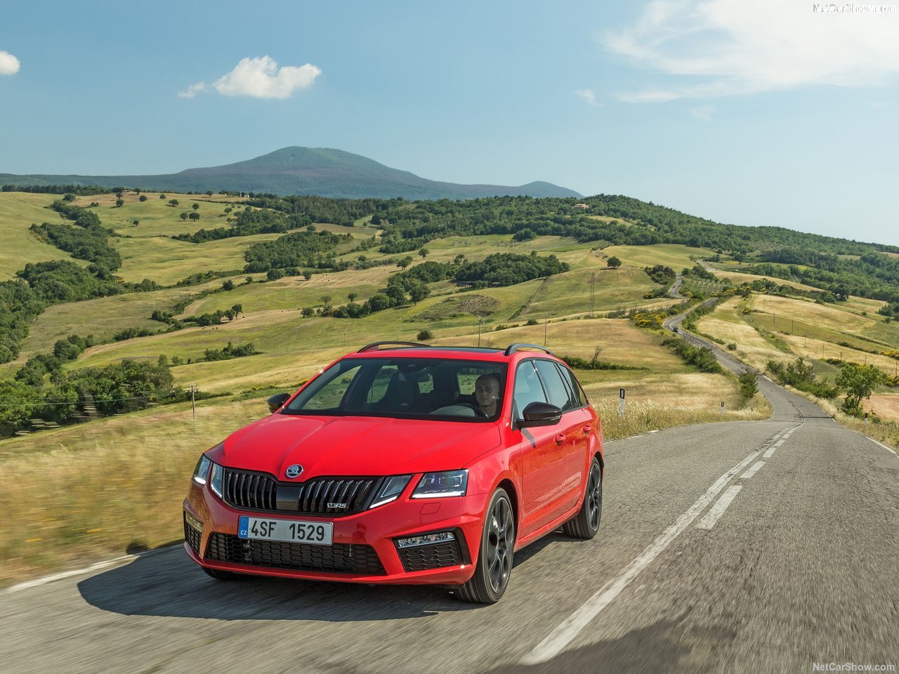 Skoda-Octavia_RS_245_Combi-2018-1280-08.jpg