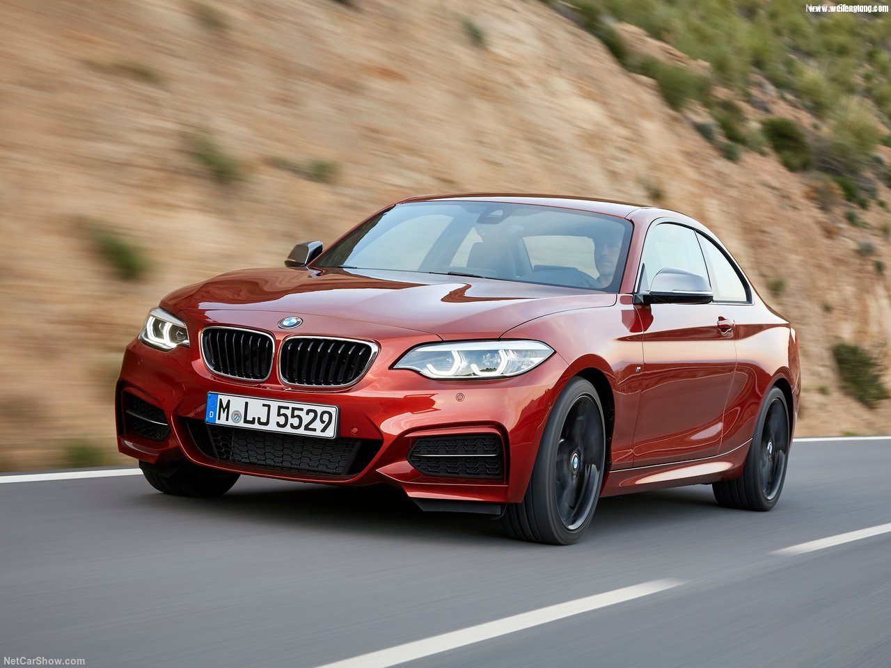 BMW-M240i_Coupe-2018-1280-0b.jpg