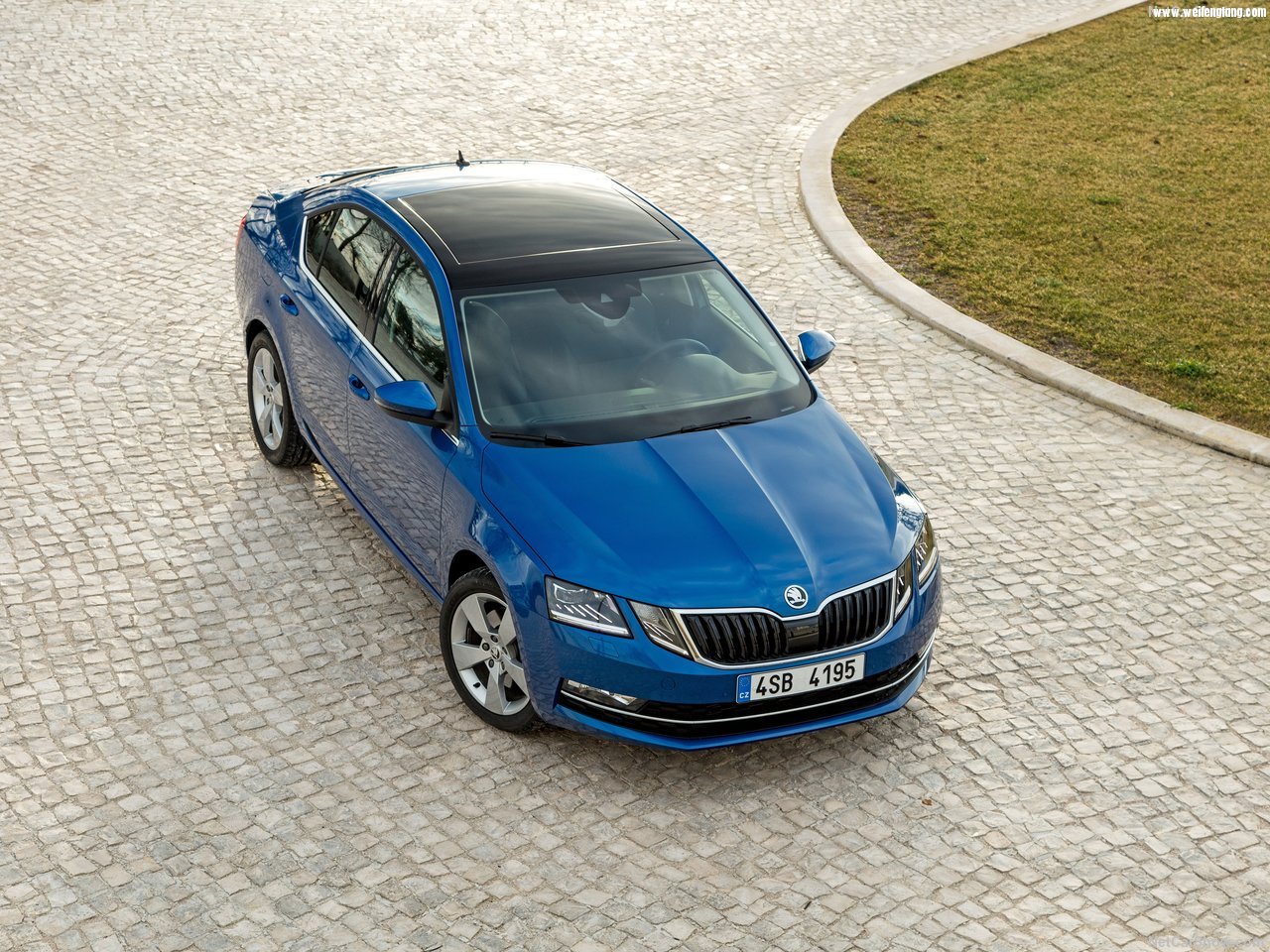 Skoda-Octavia-2017-1280-0b.jpg