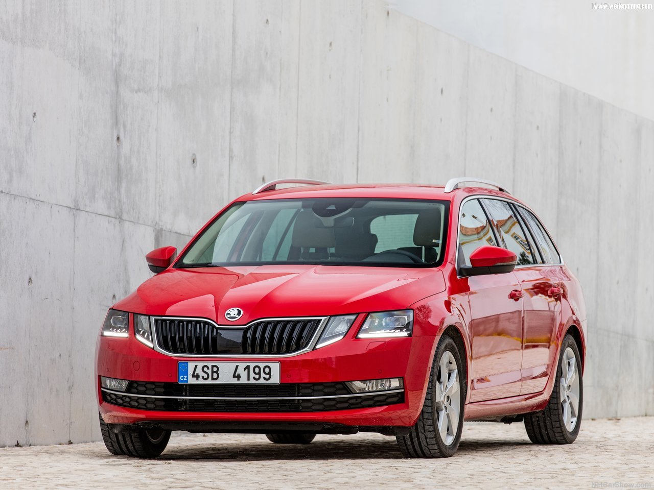 Skoda-Octavia_Combi-2017-1280-08.jpg