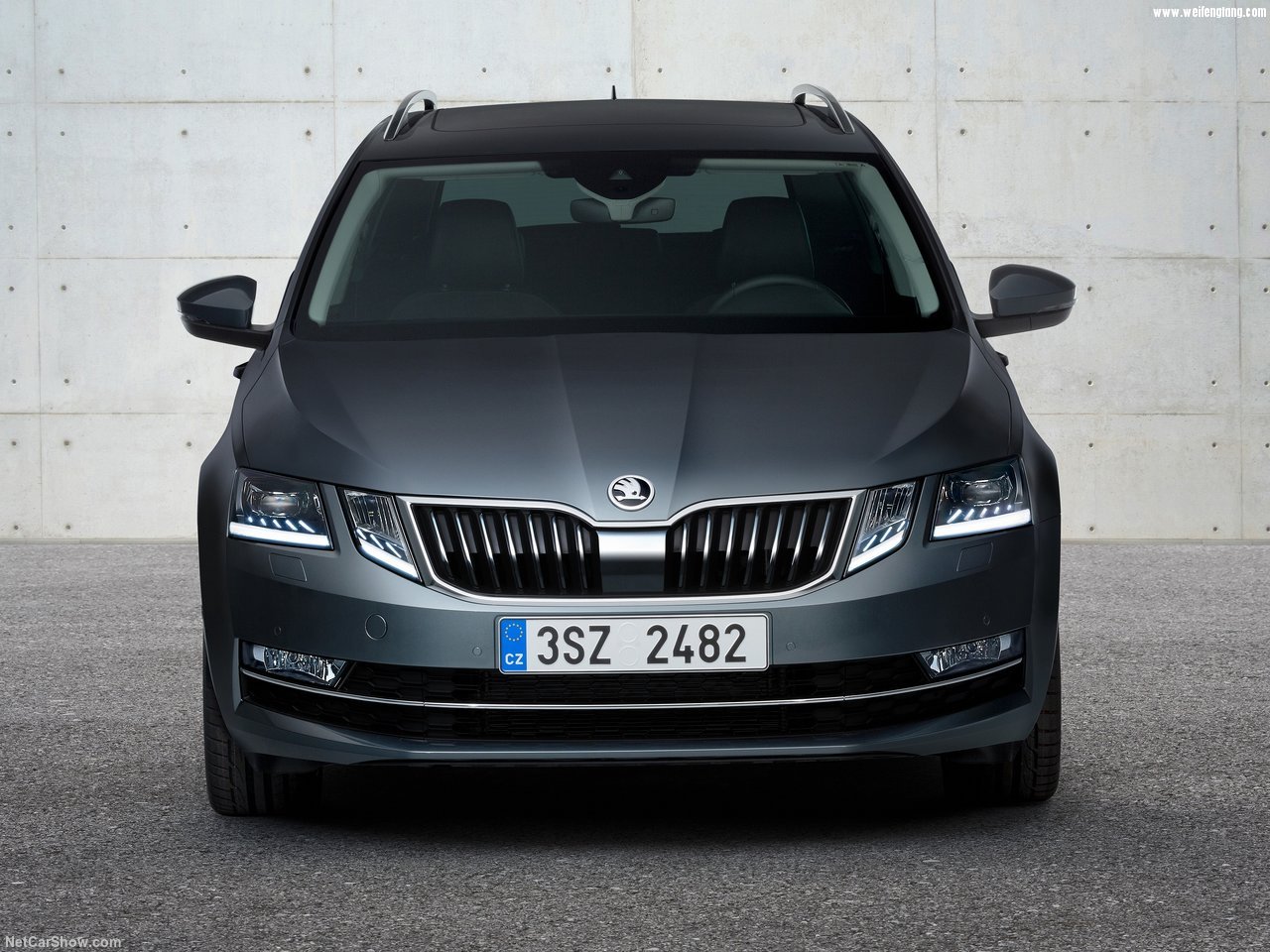 Skoda-Octavia_Combi-2017-1280-26.jpg