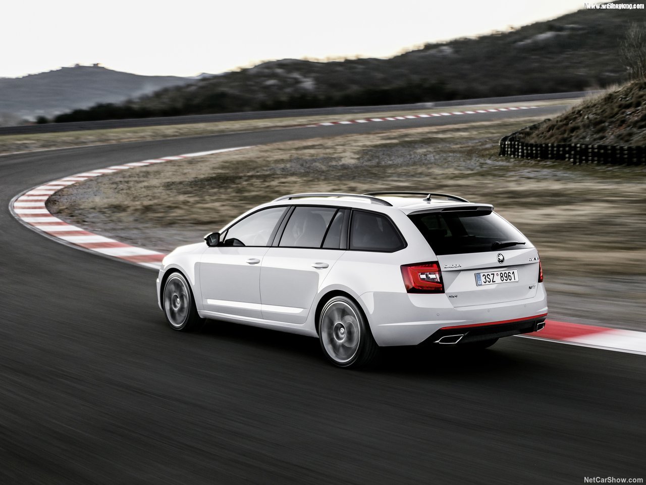 Skoda-Octavia_Combi_RS-2017-1280-19.jpg