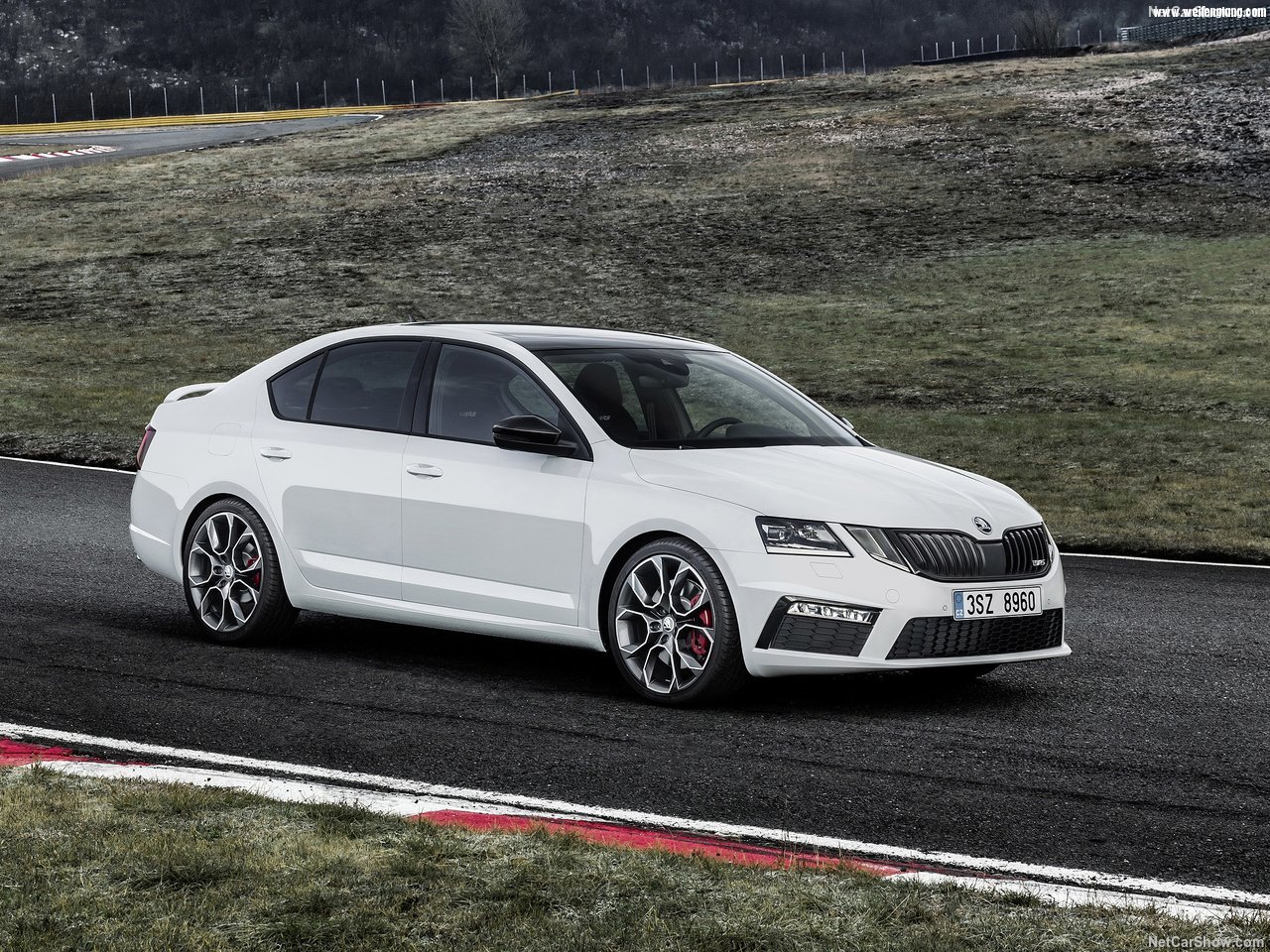 Skoda-Octavia_RS-2017-1280-05.jpg