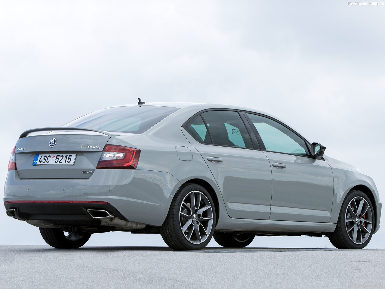 Skoda-Octavia_RS-2017-1280-12.jpg