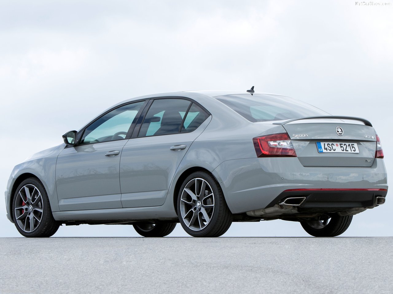 Skoda-Octavia_RS-2017-1280-13.jpg