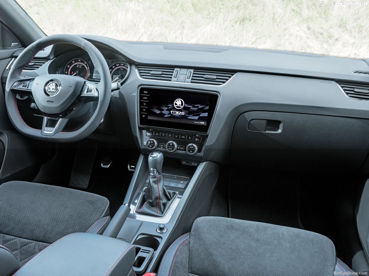 Skoda-Octavia_RS-2017-1280-1e.jpg