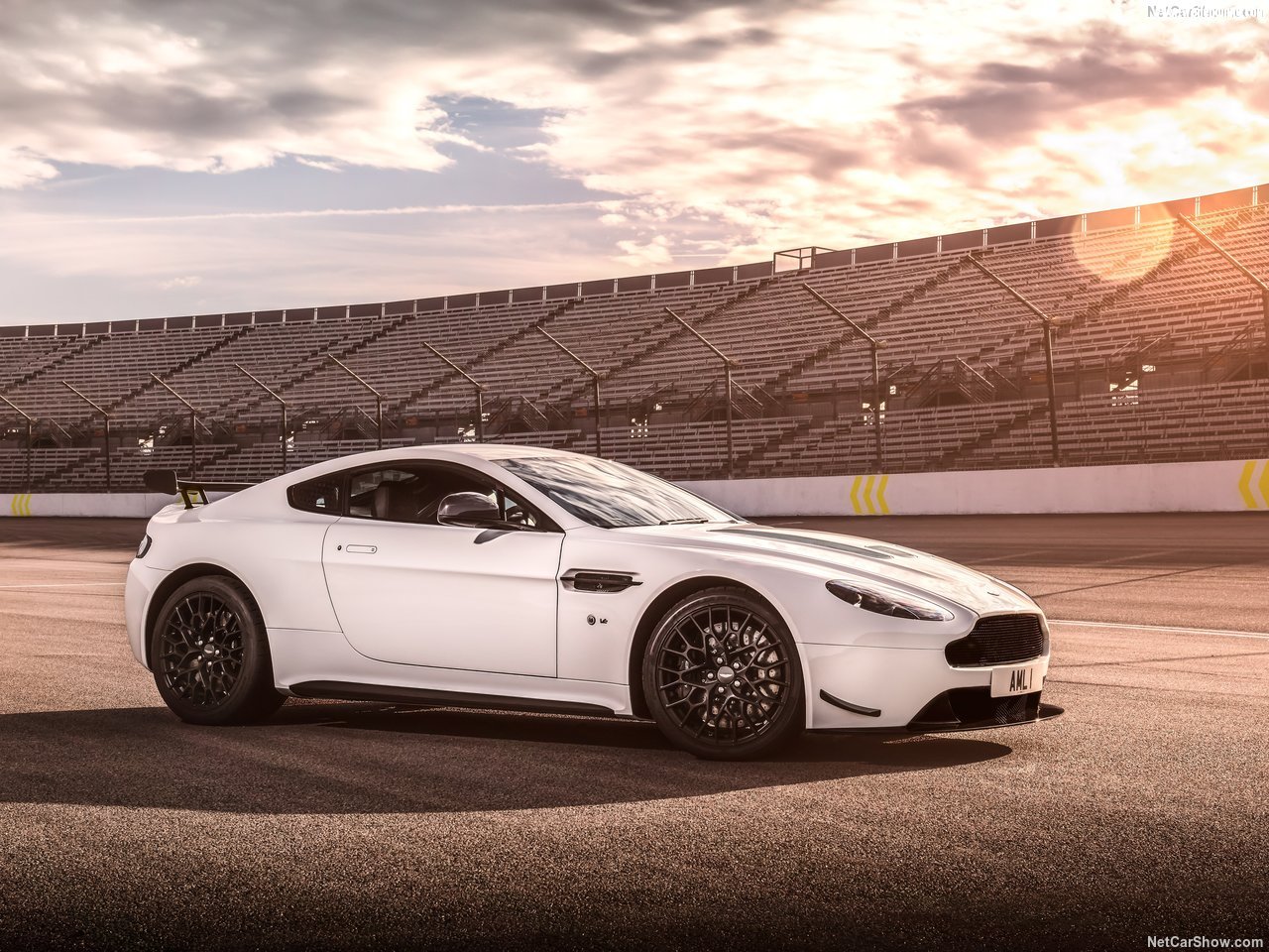 Aston_Martin-Vantage_AMR-2018-1280-03.jpg