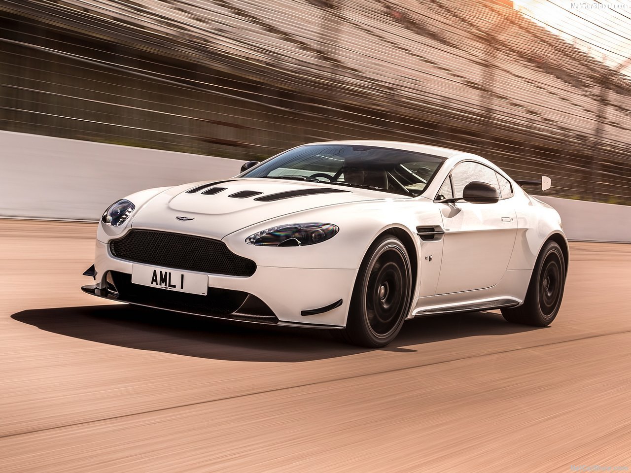 Aston_Martin-Vantage_AMR-2018-1280-04.jpg