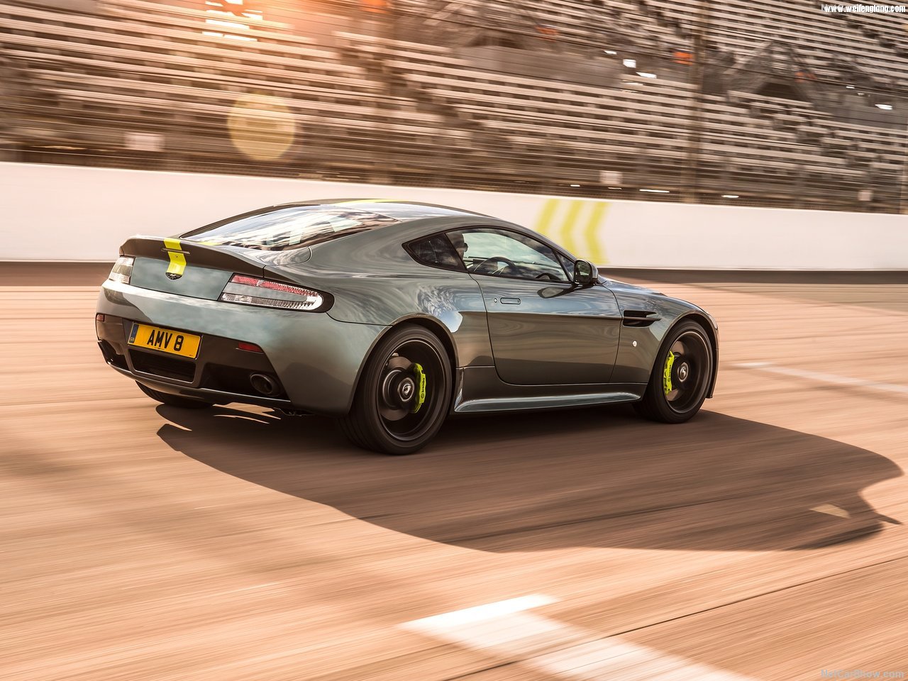 Aston_Martin-Vantage_AMR-2018-1280-0a.jpg