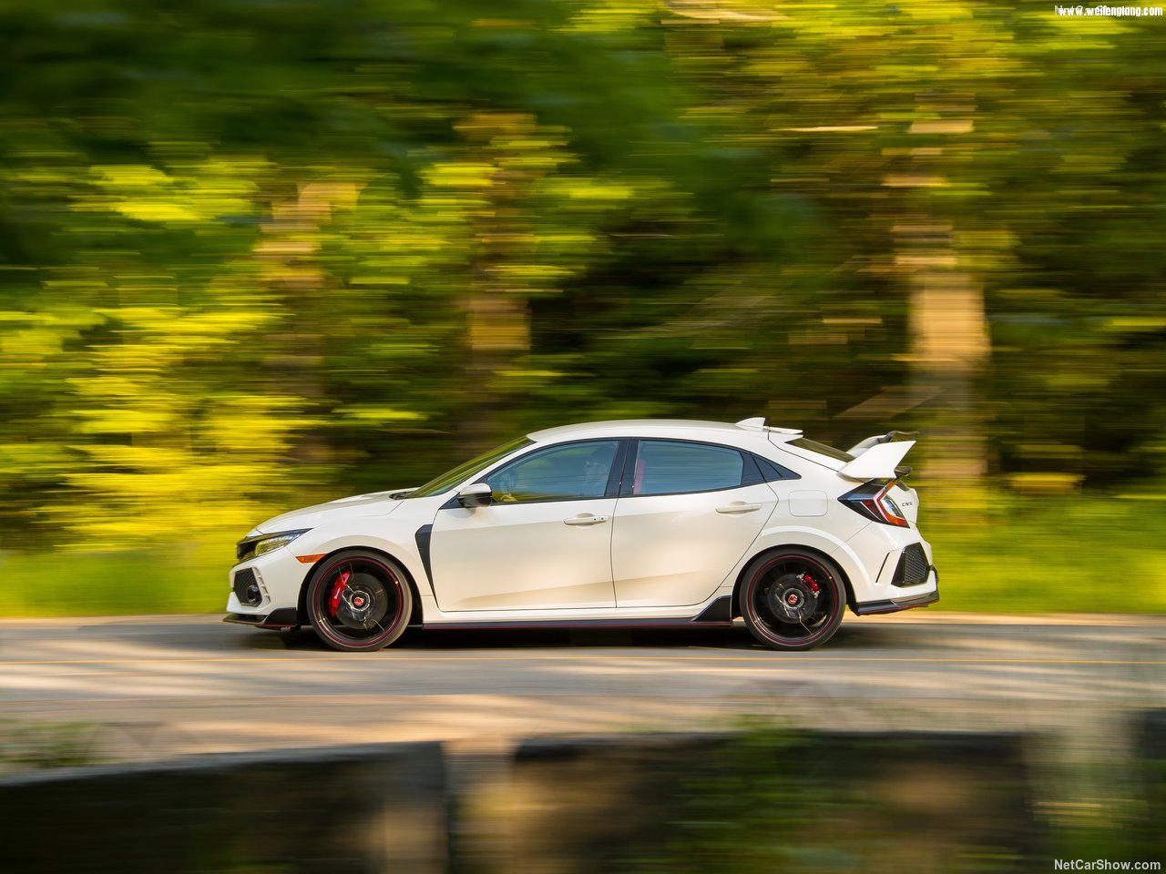 Honda-Civic_Type_R_US-Version-2017-1280-33.jpg
