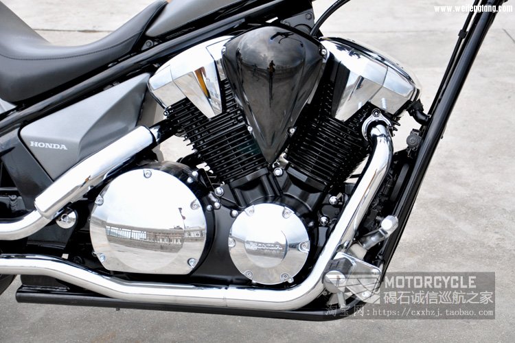 16年本田怒VT1300CX (14)改.jpg