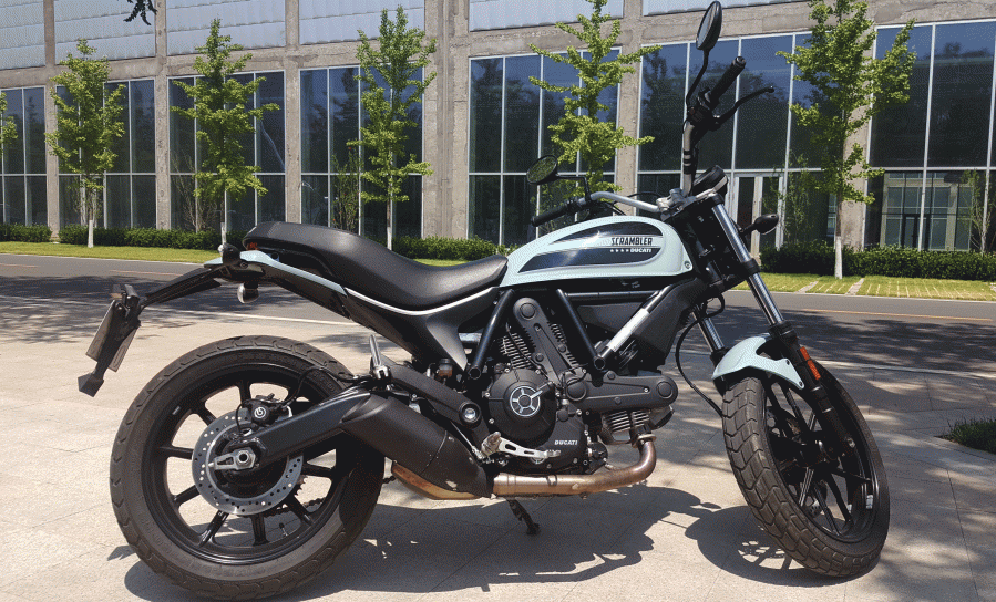 Ducati Scrambler Sixty2