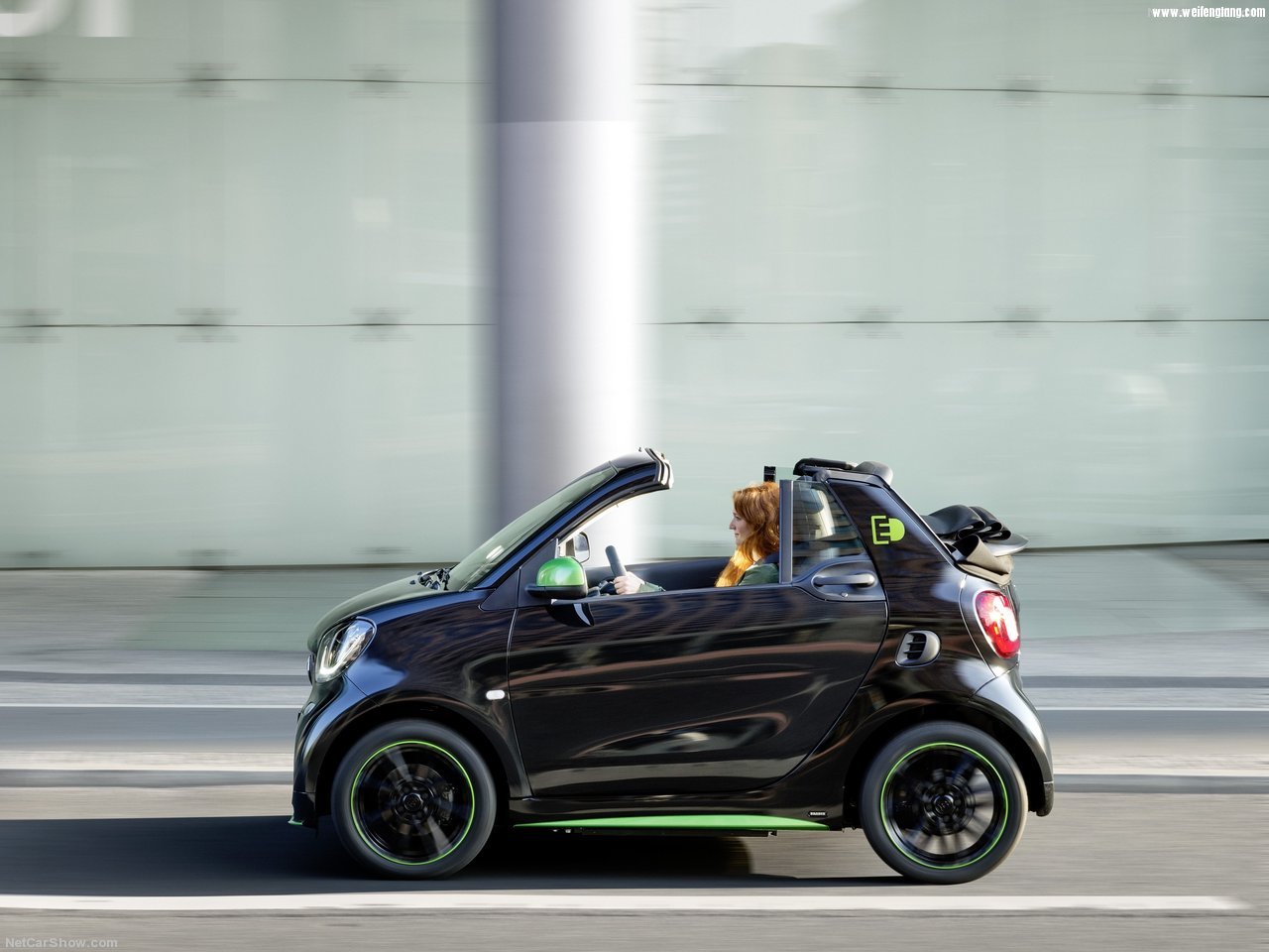 Smart-fortwo_Cabrio_electric_drive-2017-1280-25.jpg
