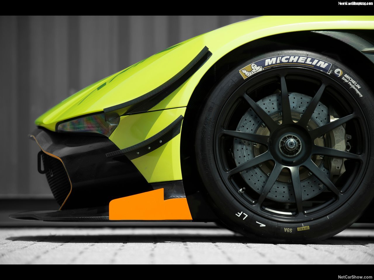Aston_Martin-Vulcan_AMR_Pro-2018-1280-12.jpg