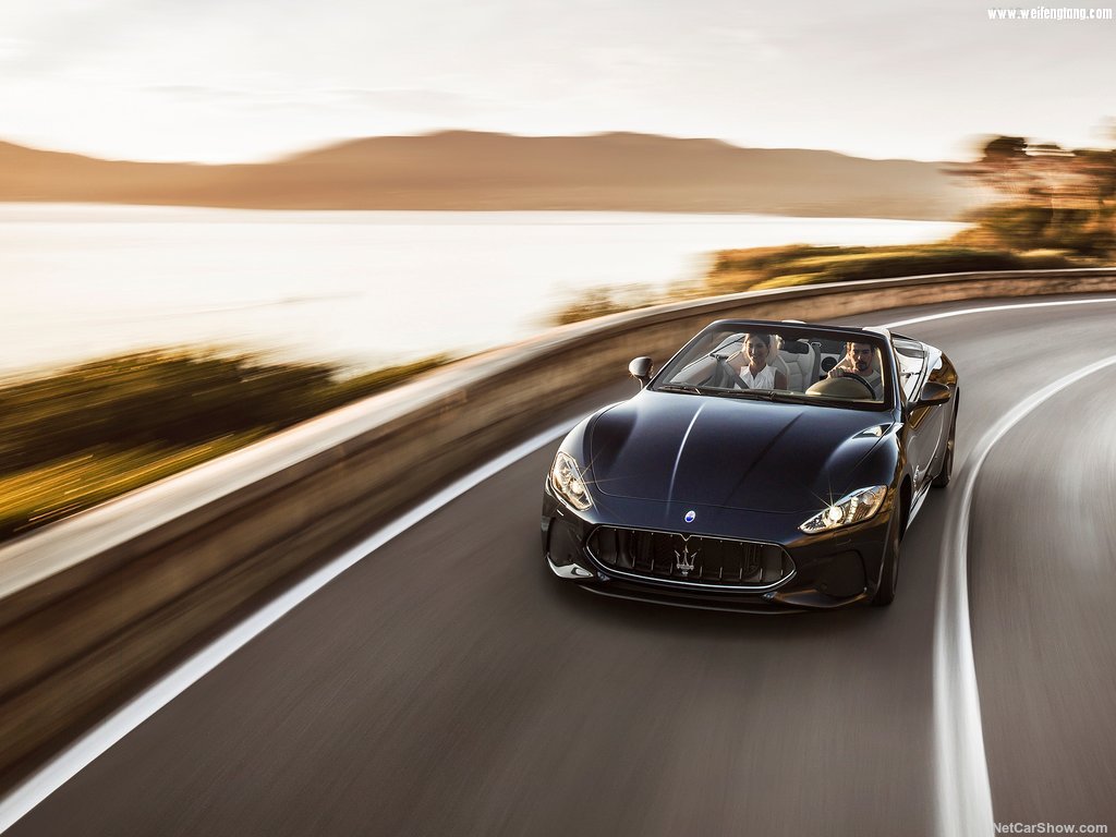 Maserati-GranCabrio-2018-1024-03.jpg