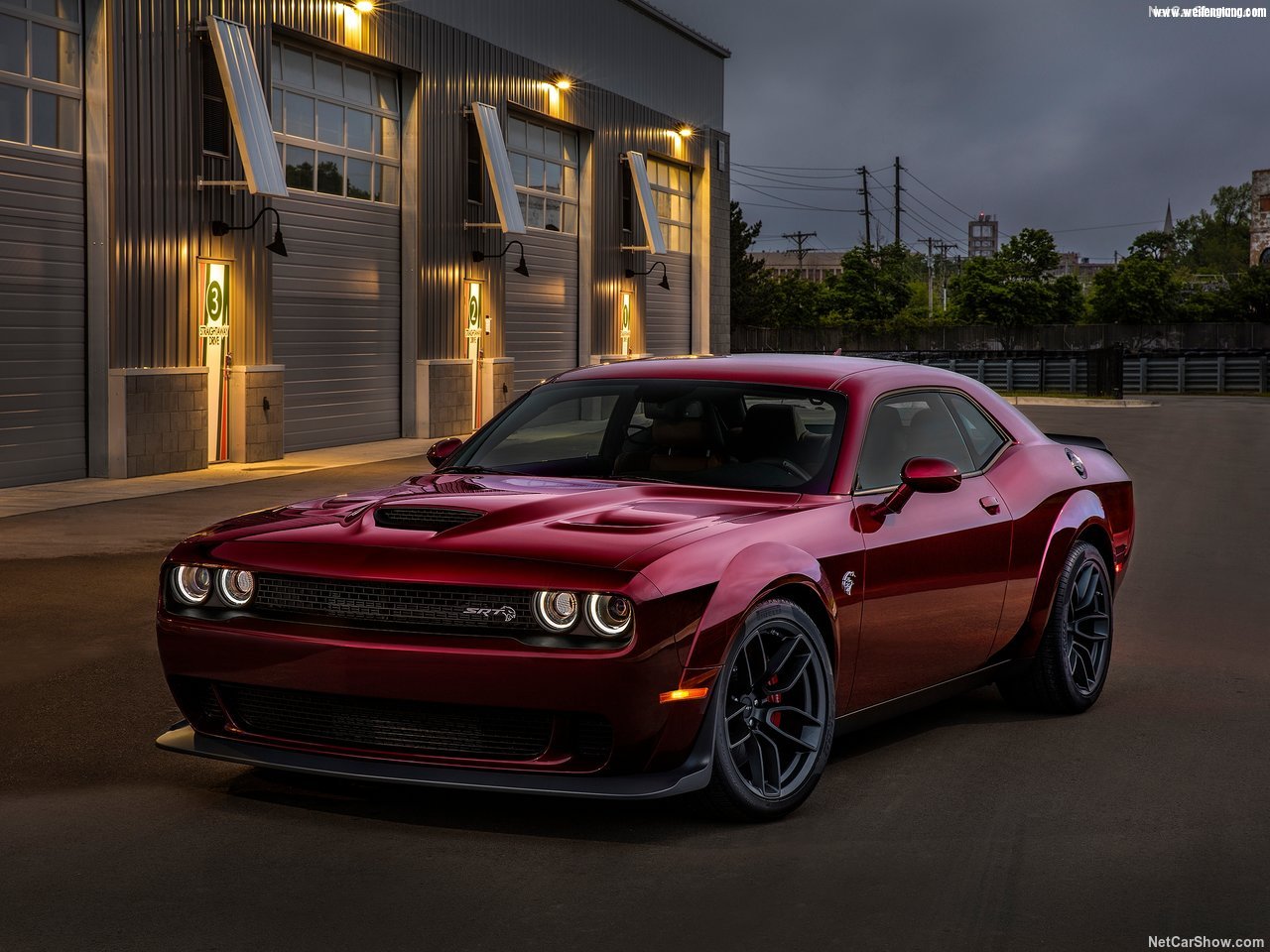 Dodge-Challenger_SRT_Hellcat_Widebody-2018-1280-03.jpg