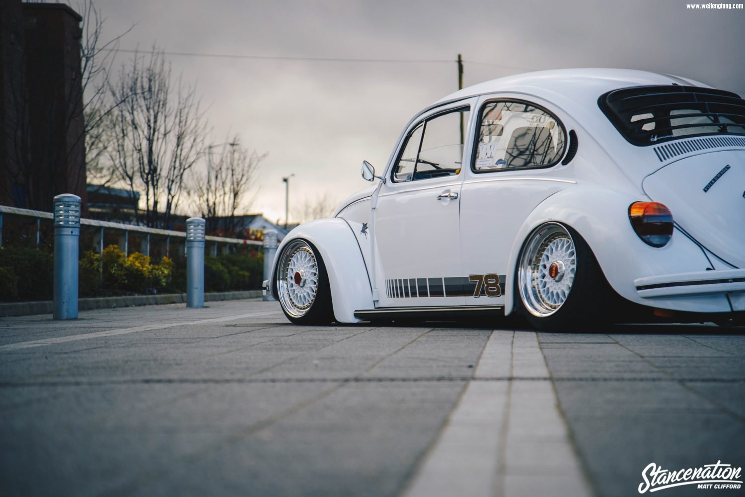 Air-Lift-Equipped-Volkswagen-Beetle-5-1500x1000.jpg