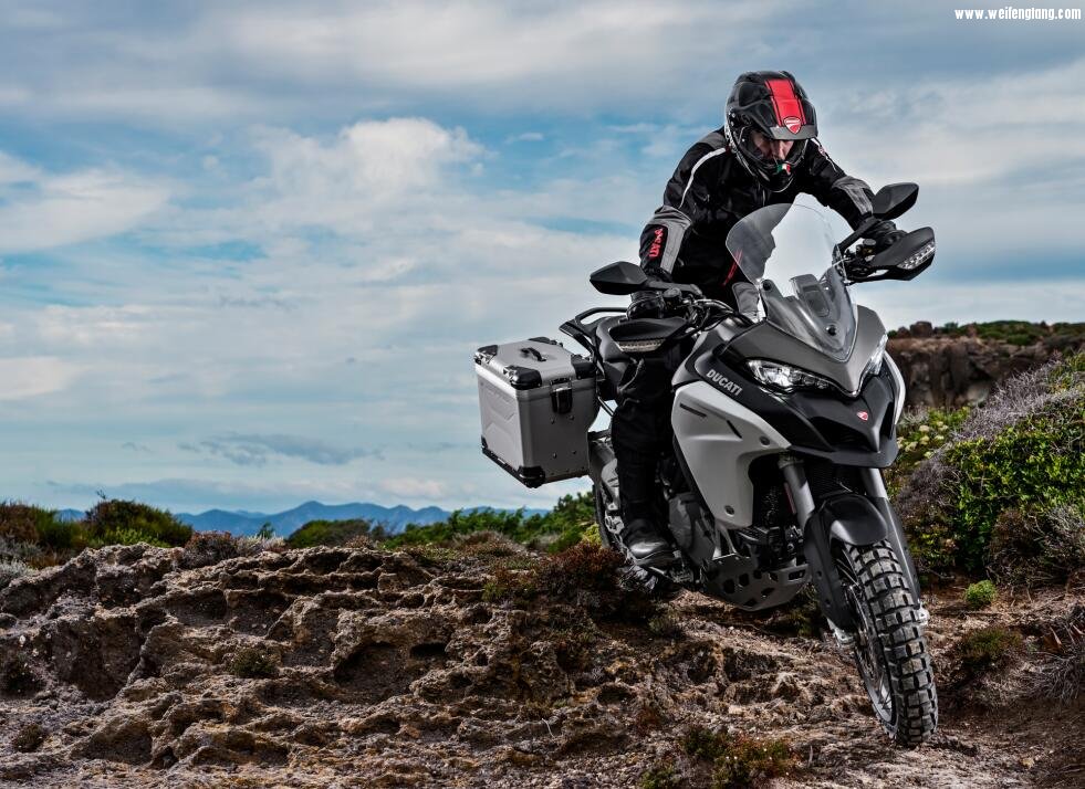 Multistrada 1200 Enduro-2.jpg