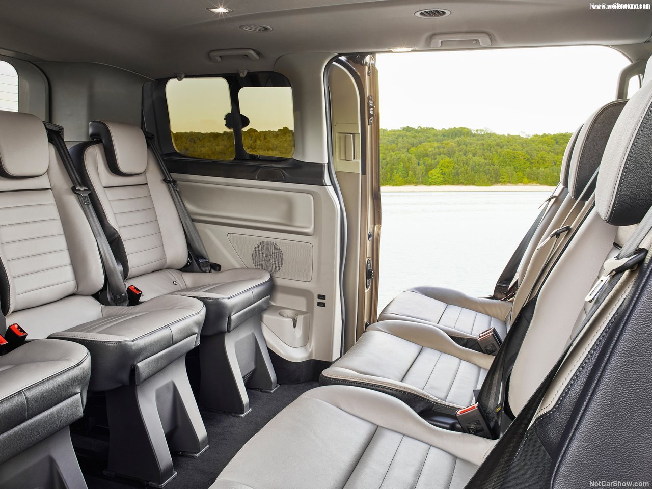 Ford-Tourneo_Custom-2018-1280-0a.jpg