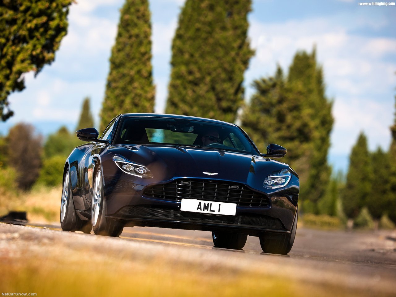 Aston_Martin-DB11-2017-1280-26.jpg
