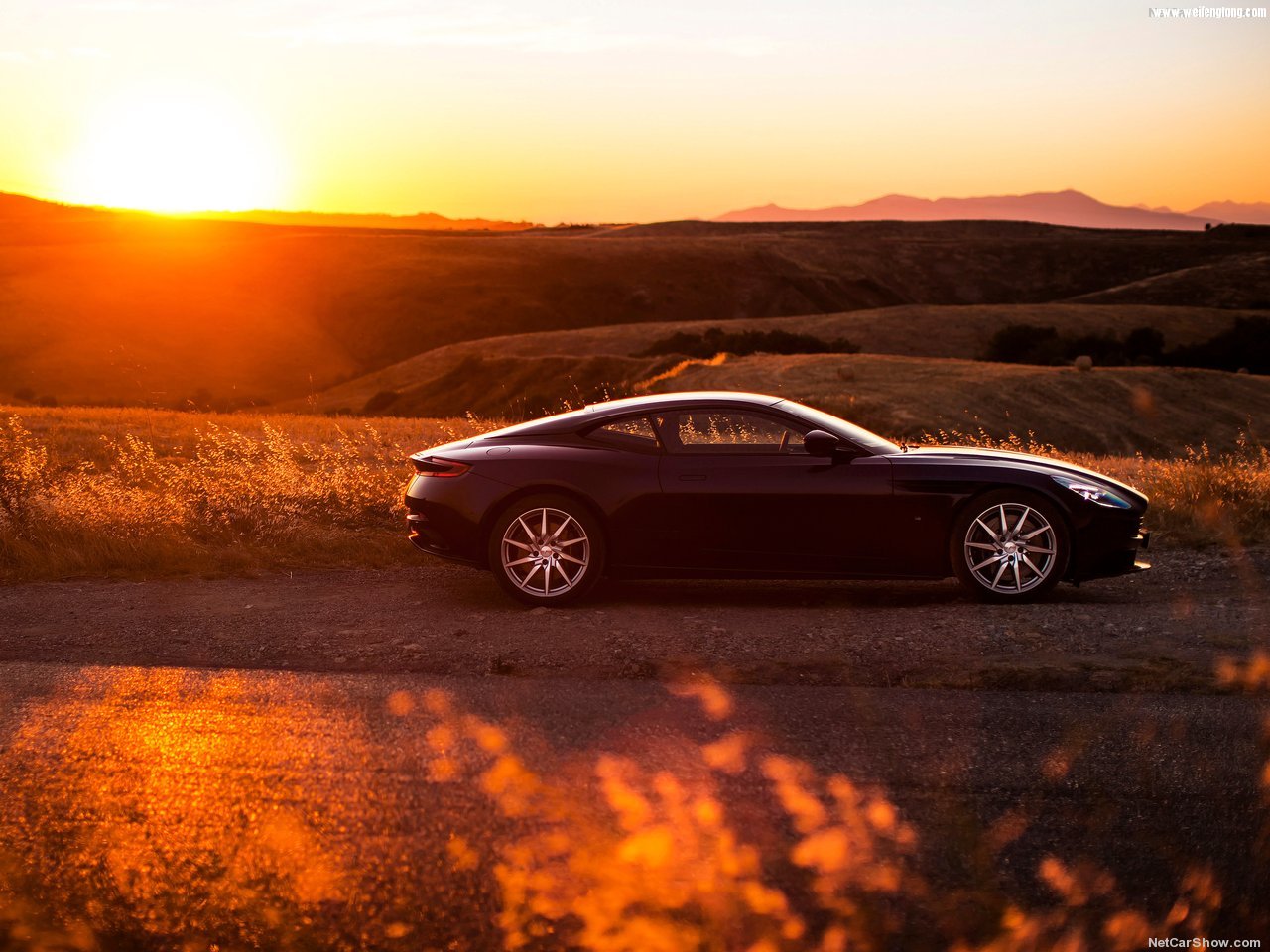 Aston_Martin-DB11-2017-1280-4c.jpg