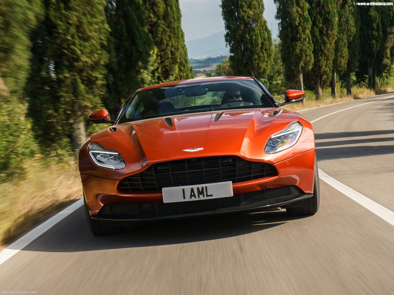 Aston_Martin-DB11-2017-1280-79.jpg