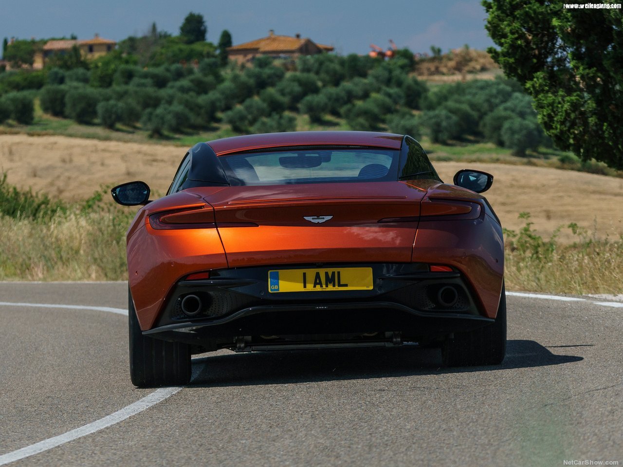 Aston_Martin-DB11-2017-1280-8d.jpg