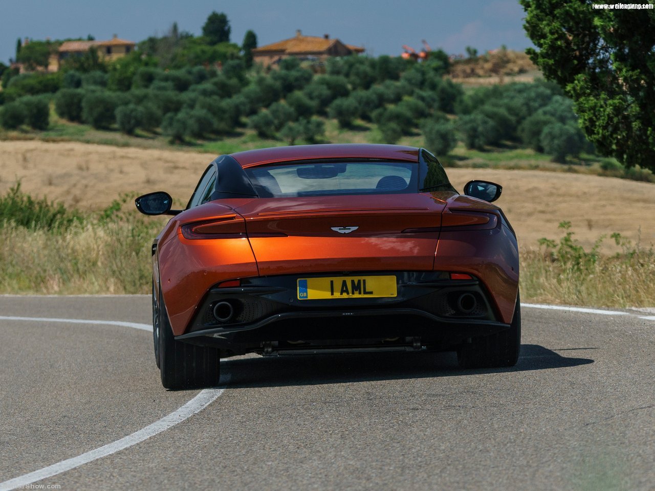 Aston_Martin-DB11-2017-1280-8e.jpg
