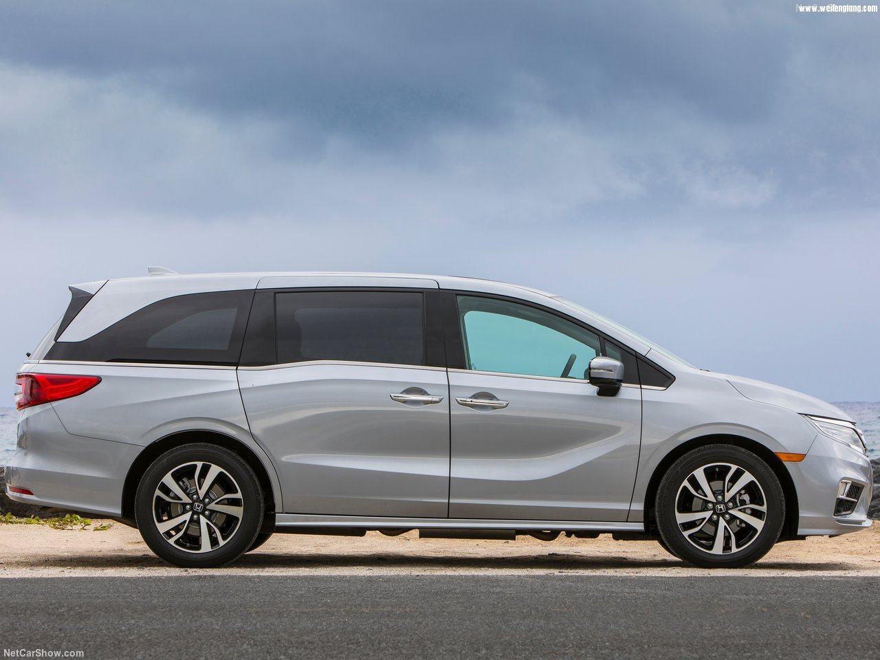 Honda-Odyssey-2018-1280-2d.jpg