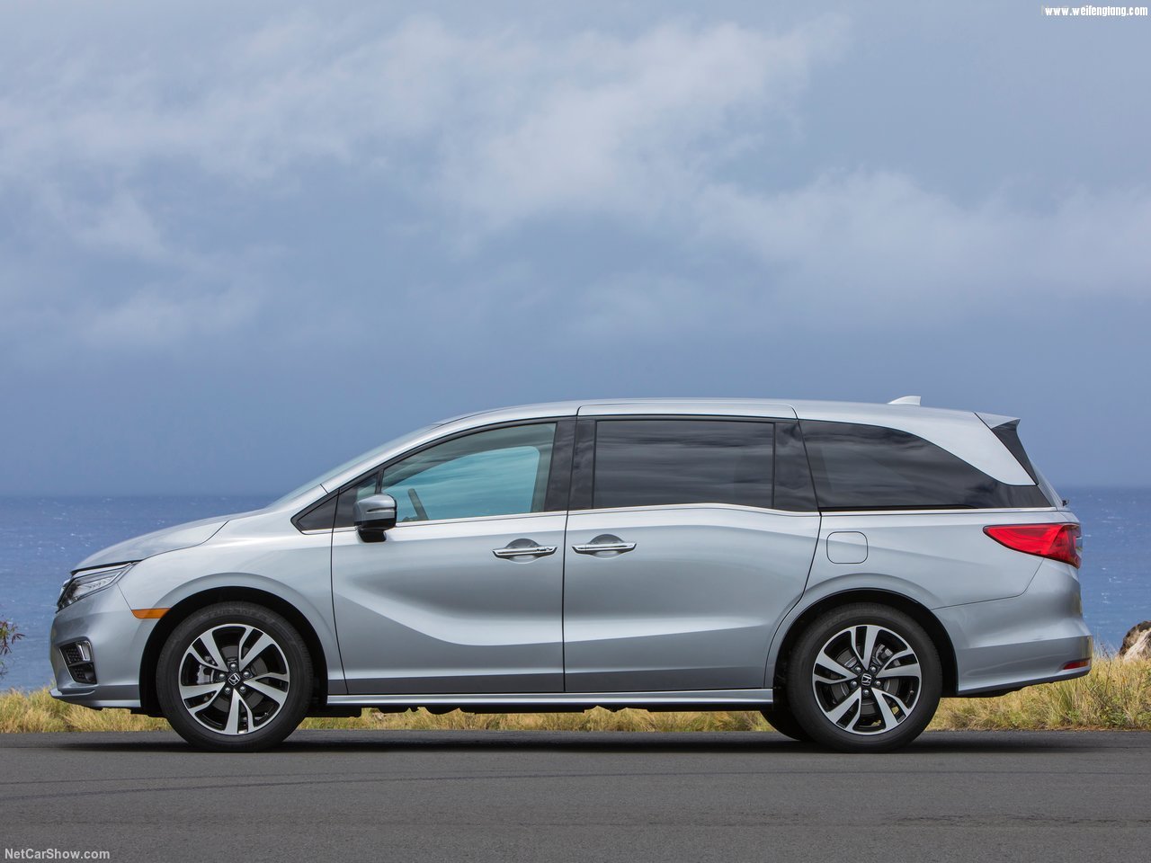 Honda-Odyssey-2018-1280-2e.jpg